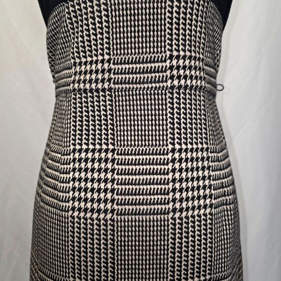London Times Black and Grey Houndstooth Plaid Cap Sleeve Midi Dress Size 8 - Picture 5 of 13